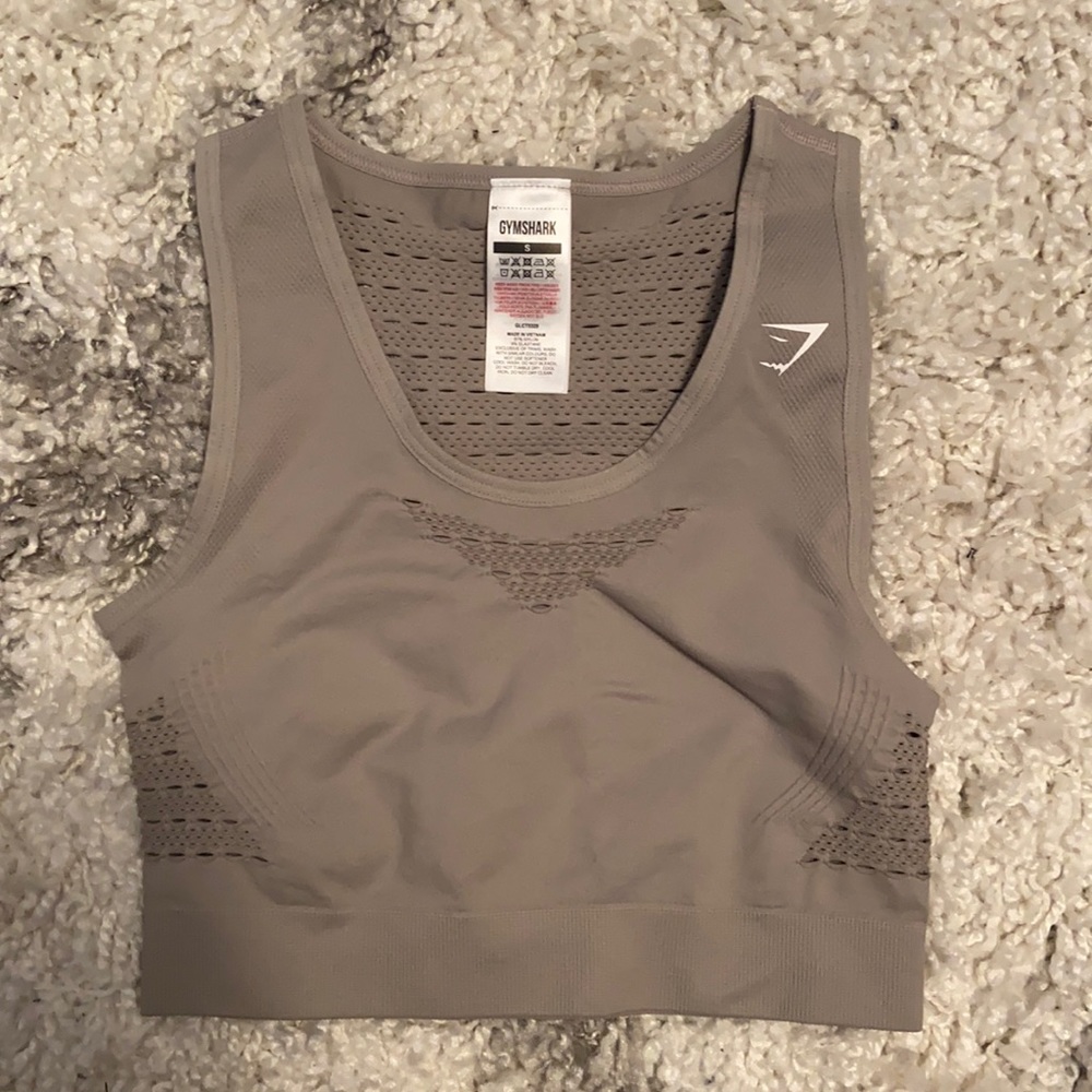 Gymshark gray shirt
